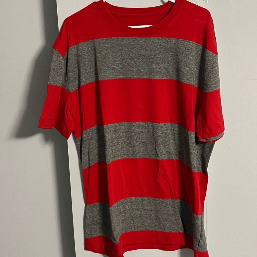 American Eagle Red and Gray Striped Tee